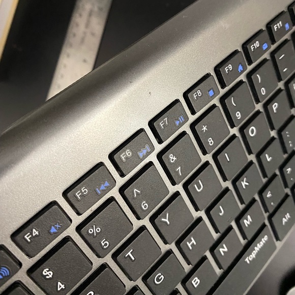 Wireless Ultra Thin Keyboard and Mouse Combo 2.4GHz - Picture 6 of 6